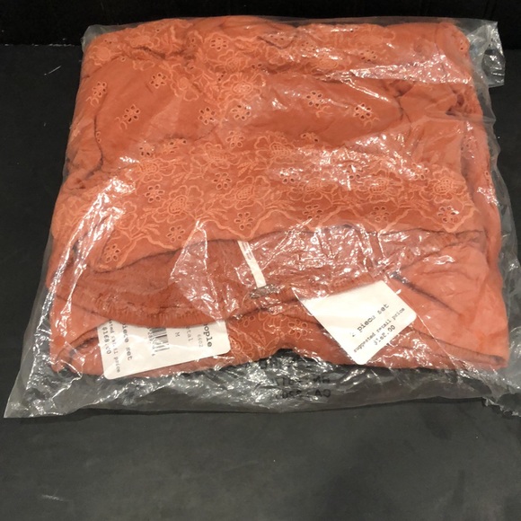 Free People Eyelit Crop Top and Maxi Skirt dusky rose NWT Ella Set - Picture 4 of 5